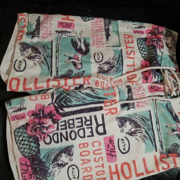 Hollister Other - Guys Hollister swim shorts